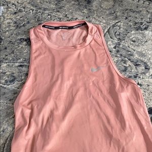 Athletic tank top